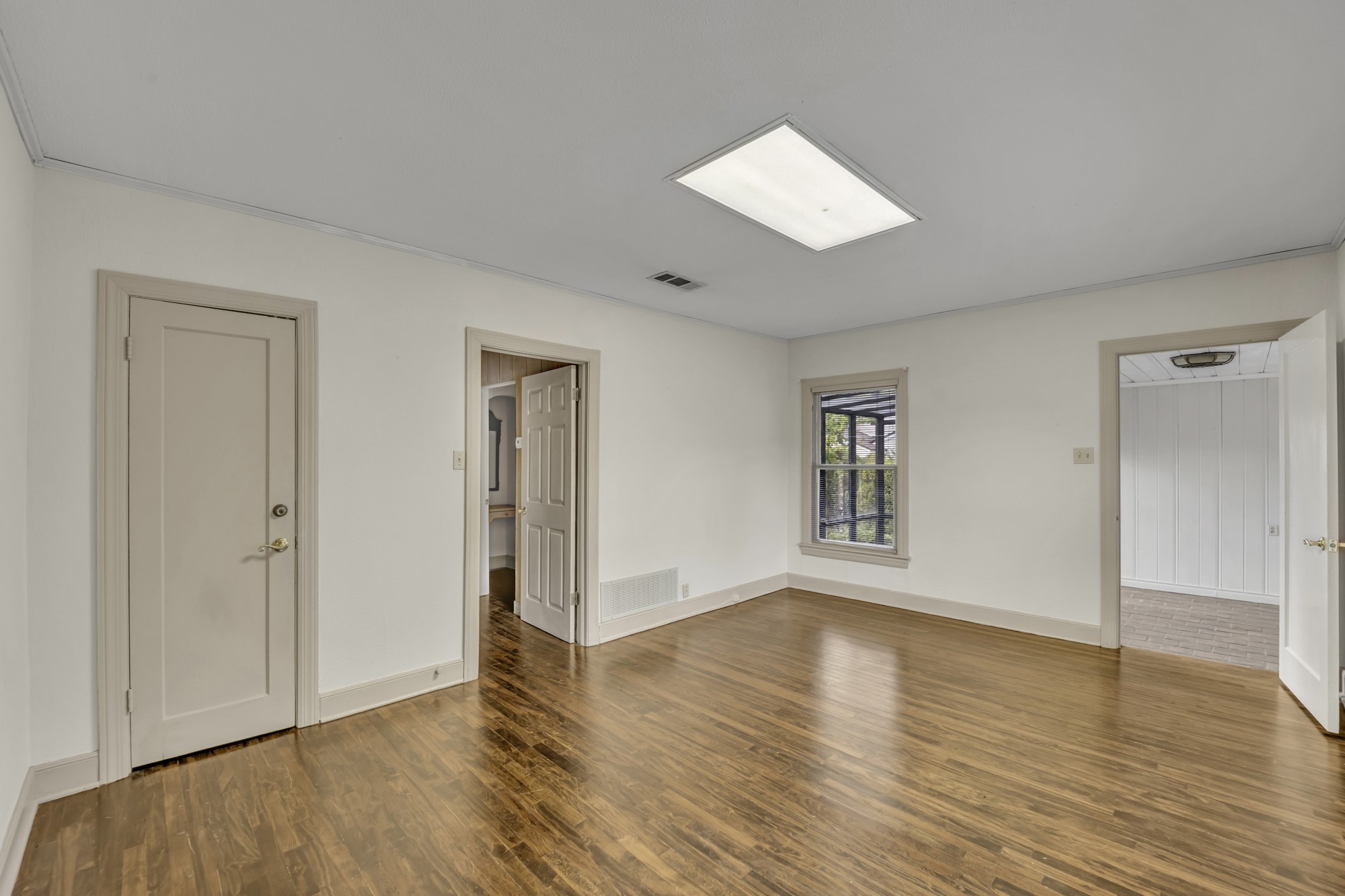 1311 W Abram Street Arlington TX 76013