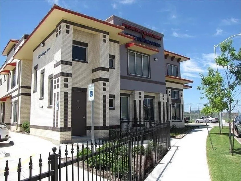 923 College Avenue Fort Worth TX 76104