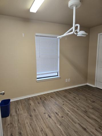654 Saint Louis Avenue Fort Worth TX 76104