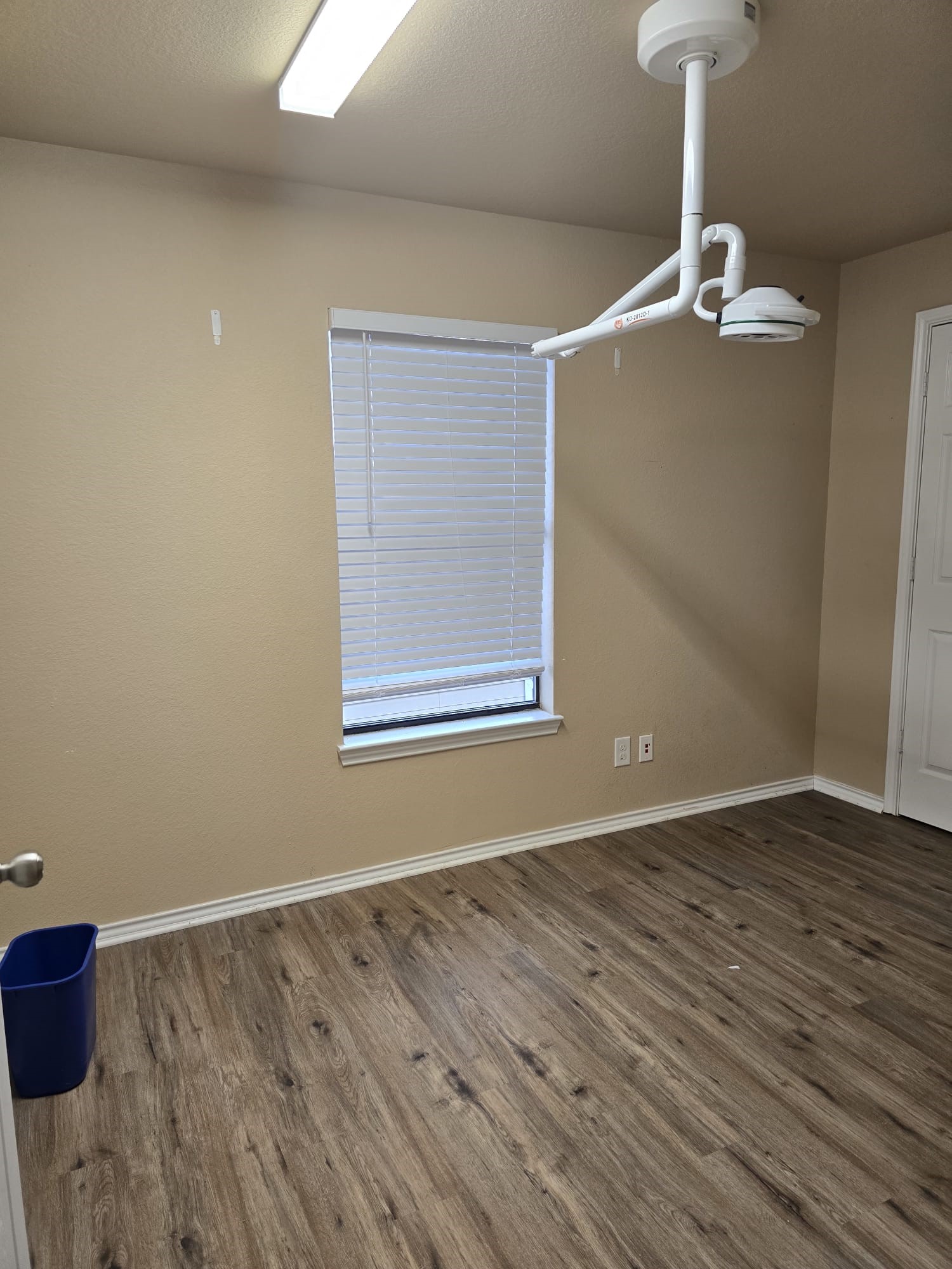 654 Saint Louis Avenue Fort Worth TX 76104