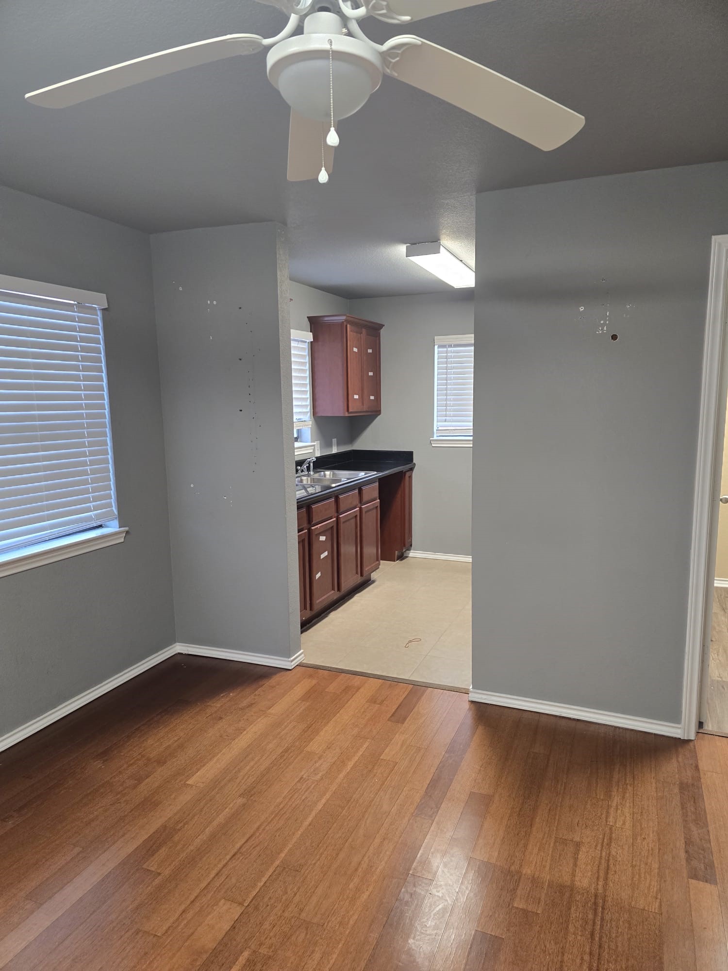 654 Saint Louis Avenue Fort Worth TX 76104
