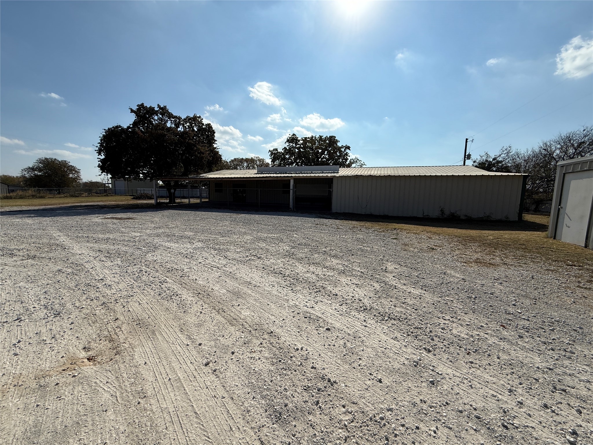 1530 E Reno Road Reno TX 75038