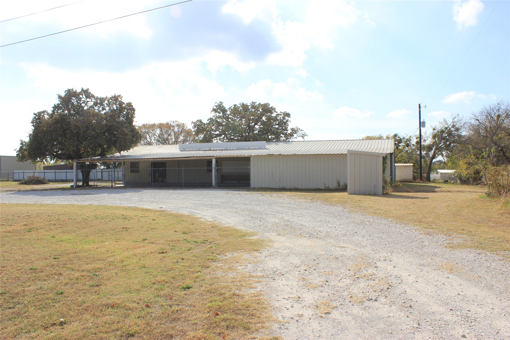 1530 E Reno Road Reno TX 75038