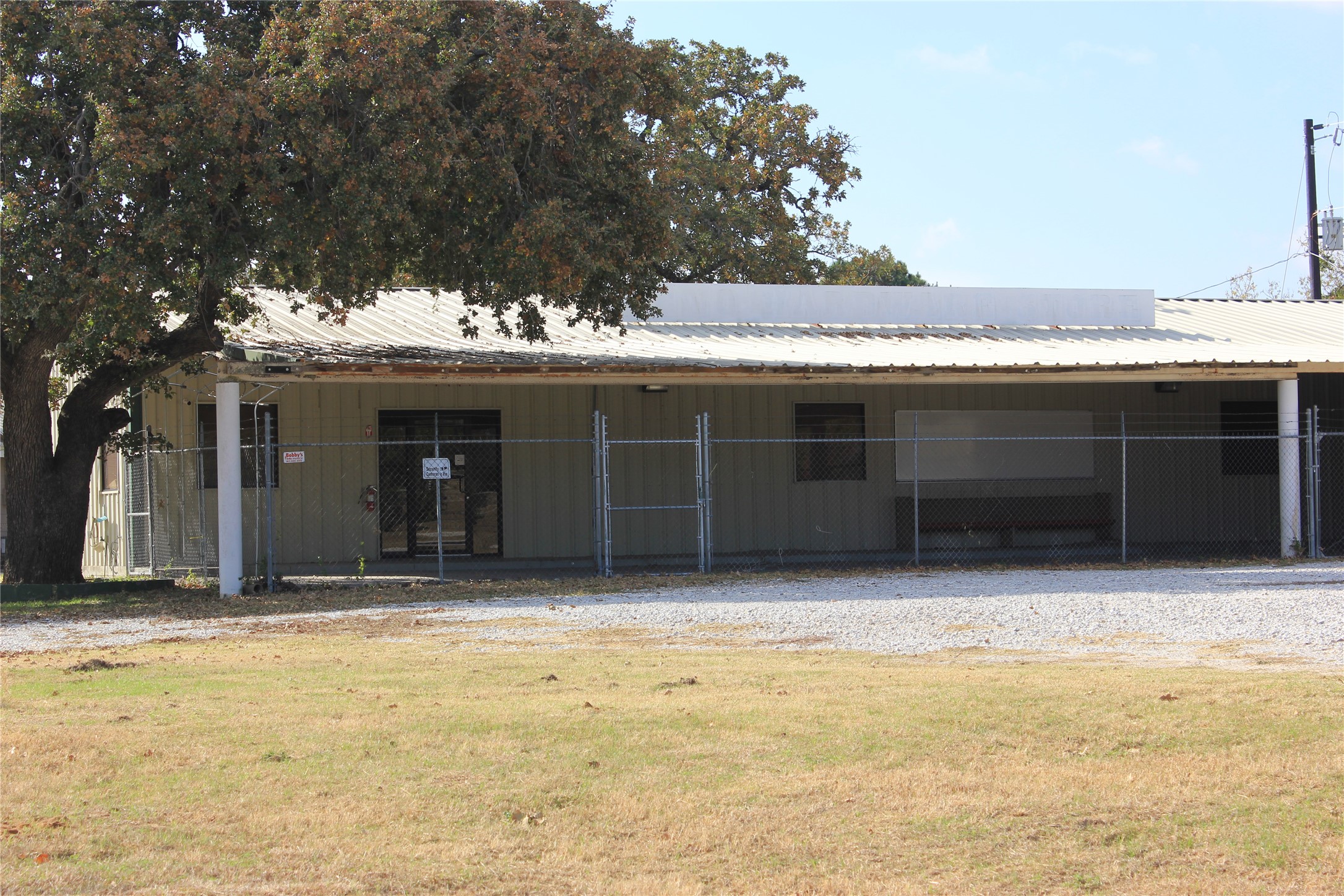 1530 E Reno Road Reno TX 75038