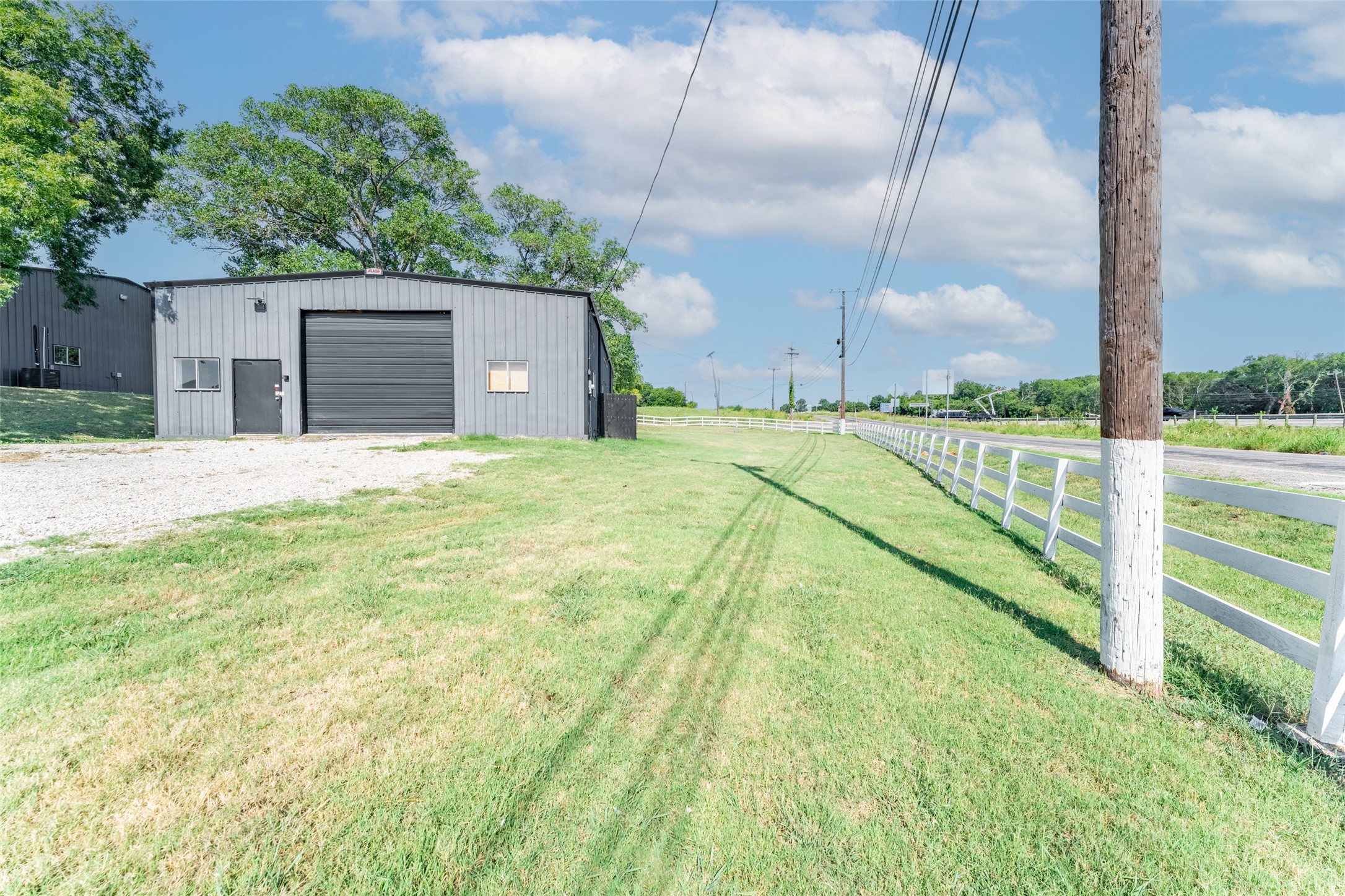 606 Us Highway 80 E Sunnyvale TX 75182