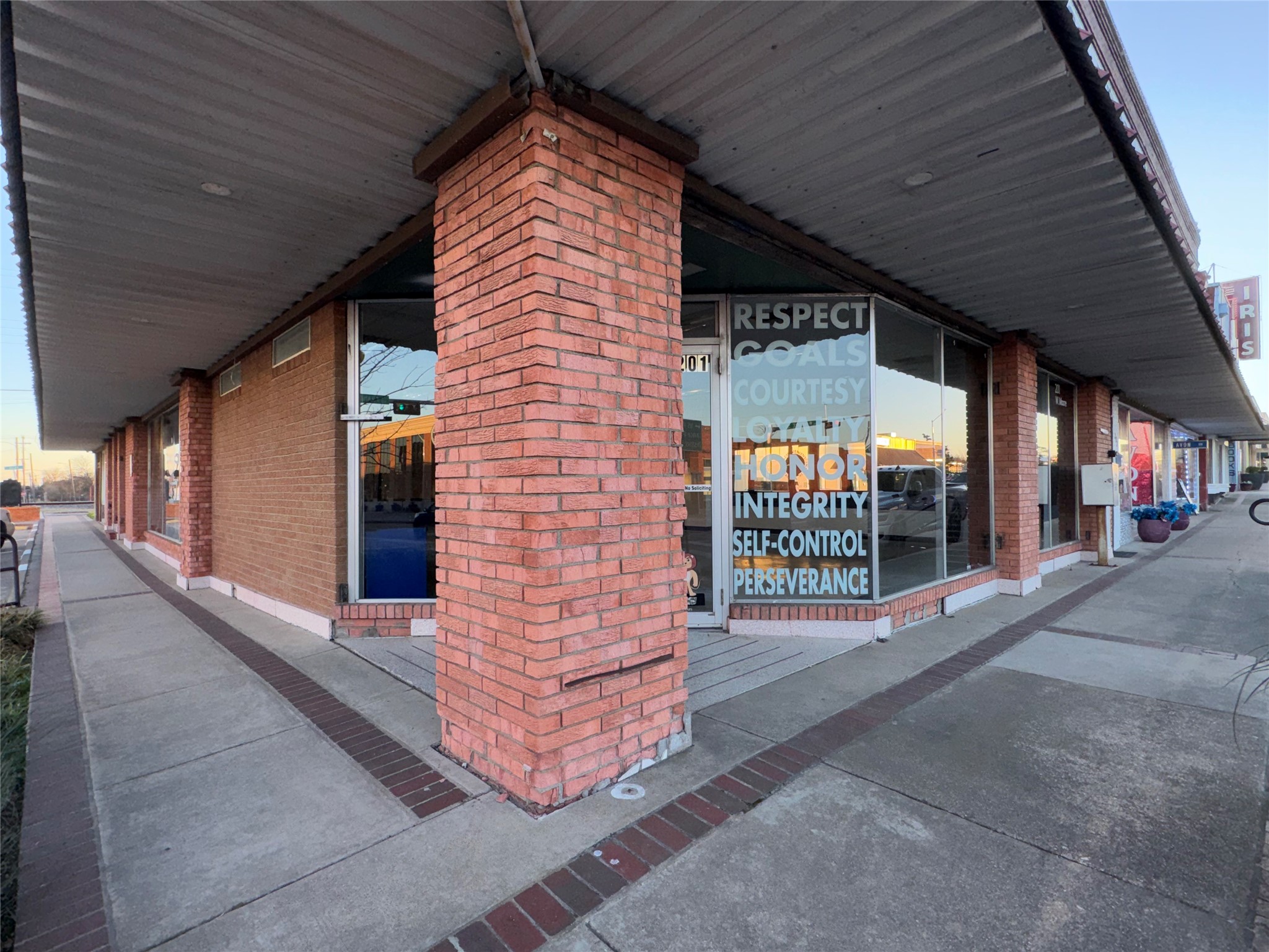 201 W Moore Avenue Terrell TX 75160