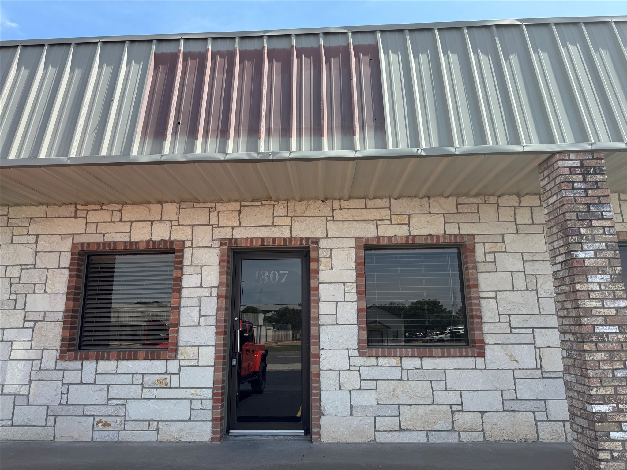 1307 W Pearl Street Granbury TX 76048