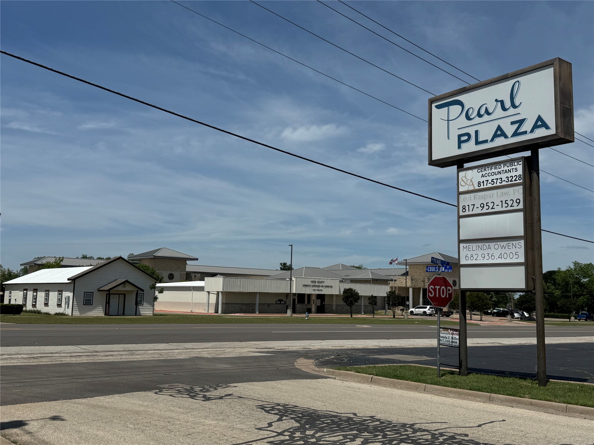 1307 W Pearl Street Granbury TX 76048