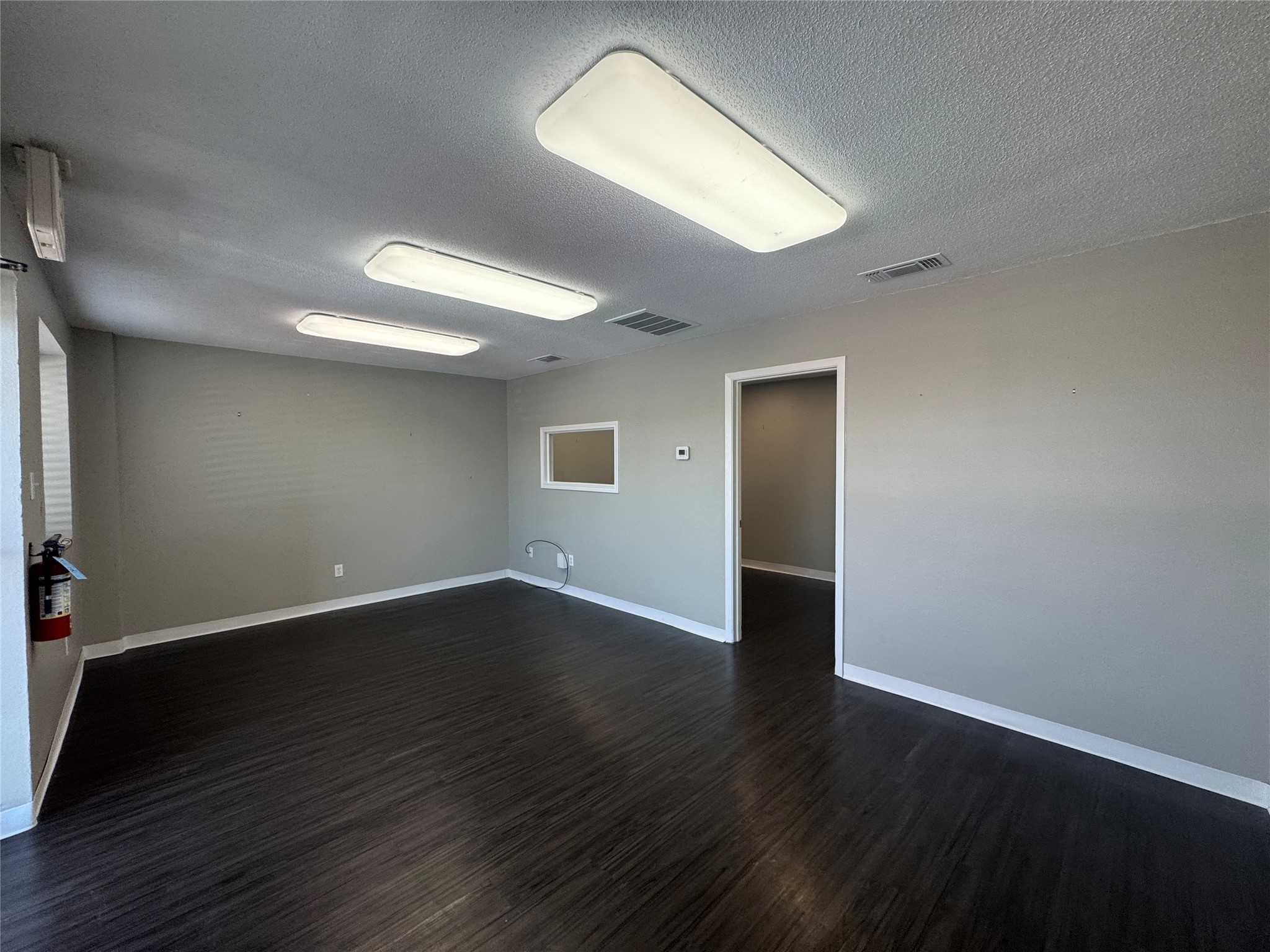 1307 W Pearl Street Granbury TX 76048