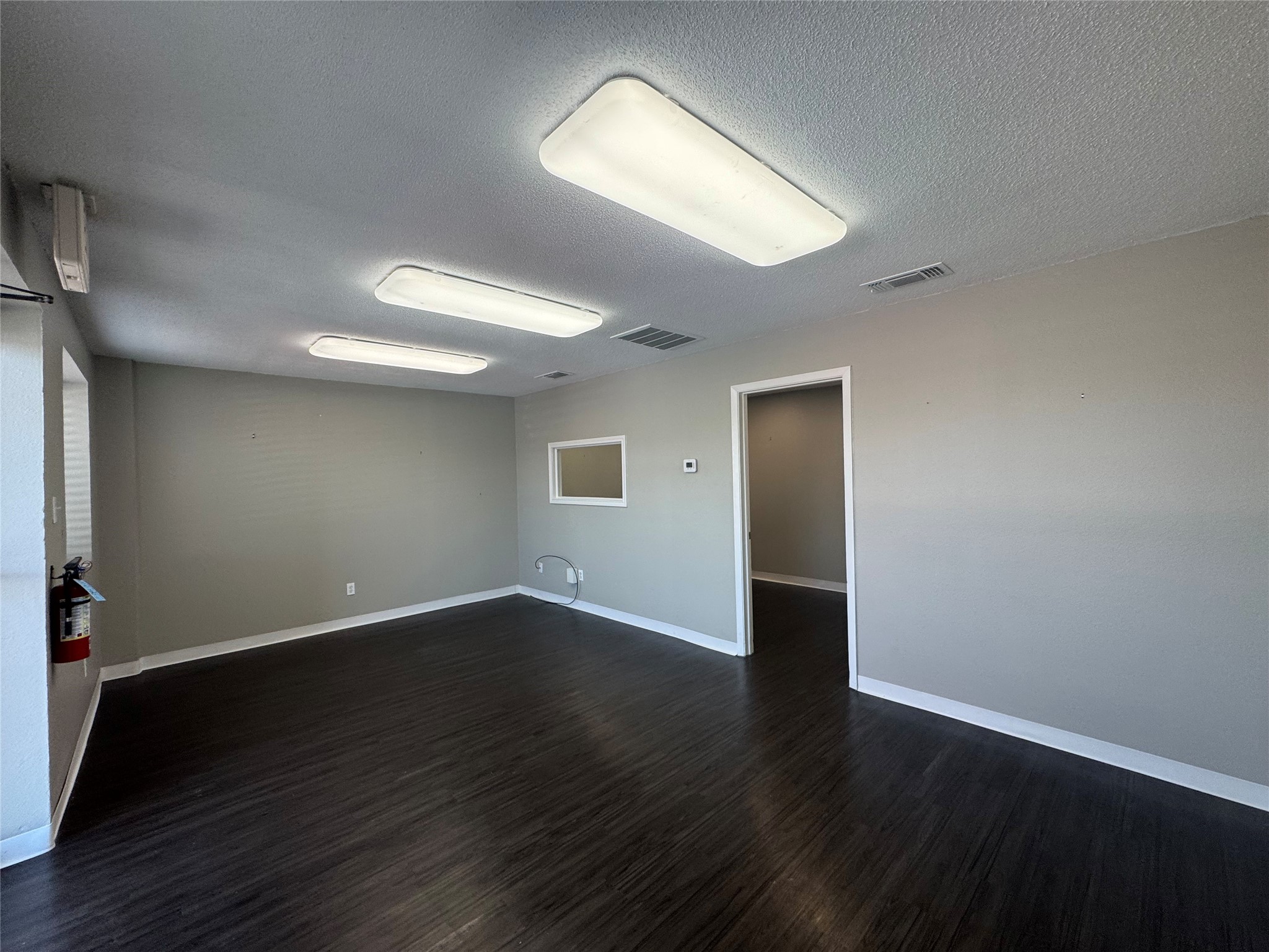 1307 W Pearl Street Granbury TX 76048