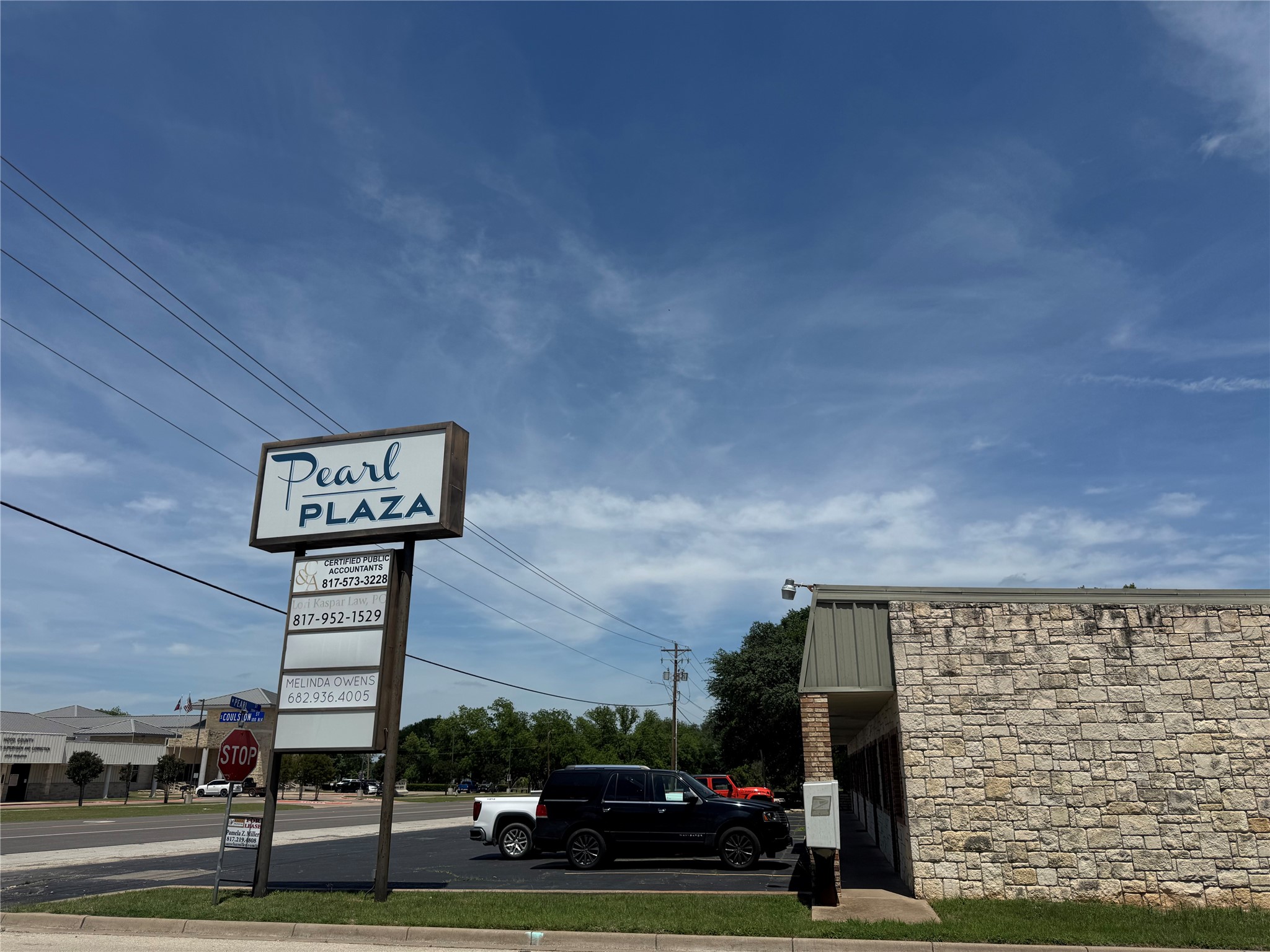 1307 W Pearl Street Granbury TX 76048