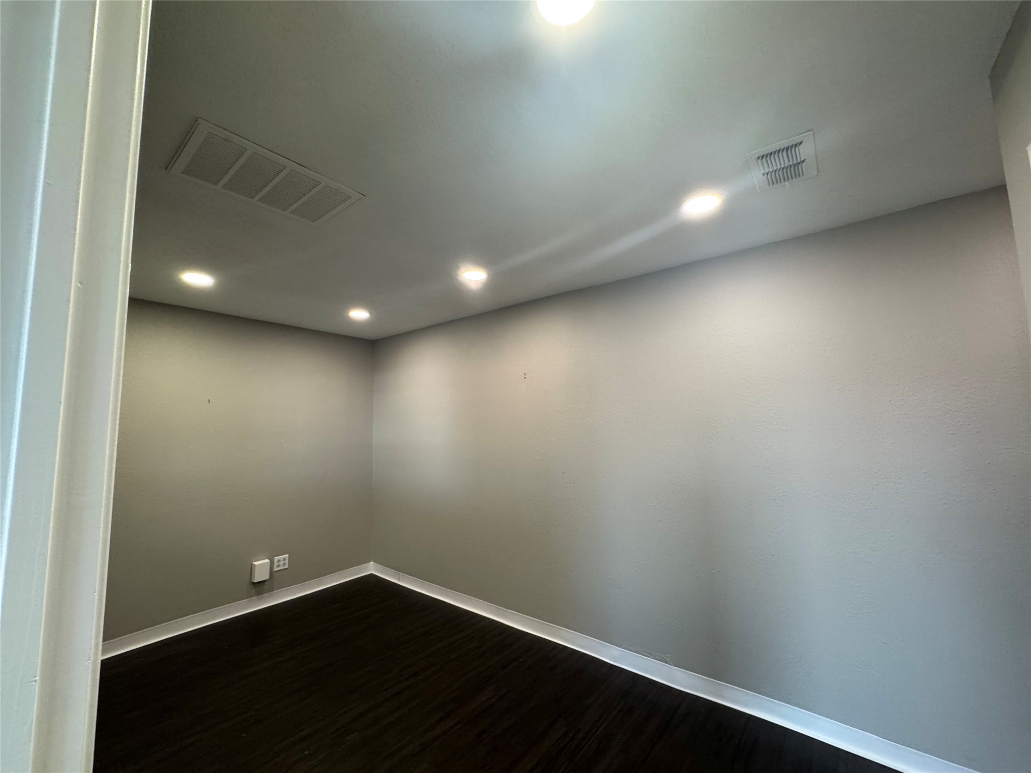 1307 W Pearl Street Granbury TX 76048