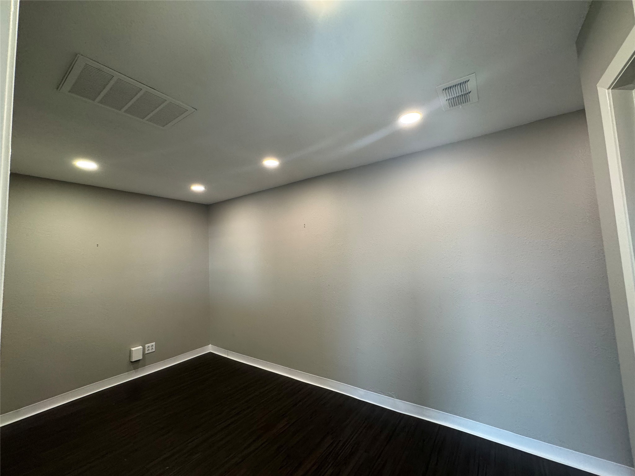 1307 W Pearl Street Granbury TX 76048