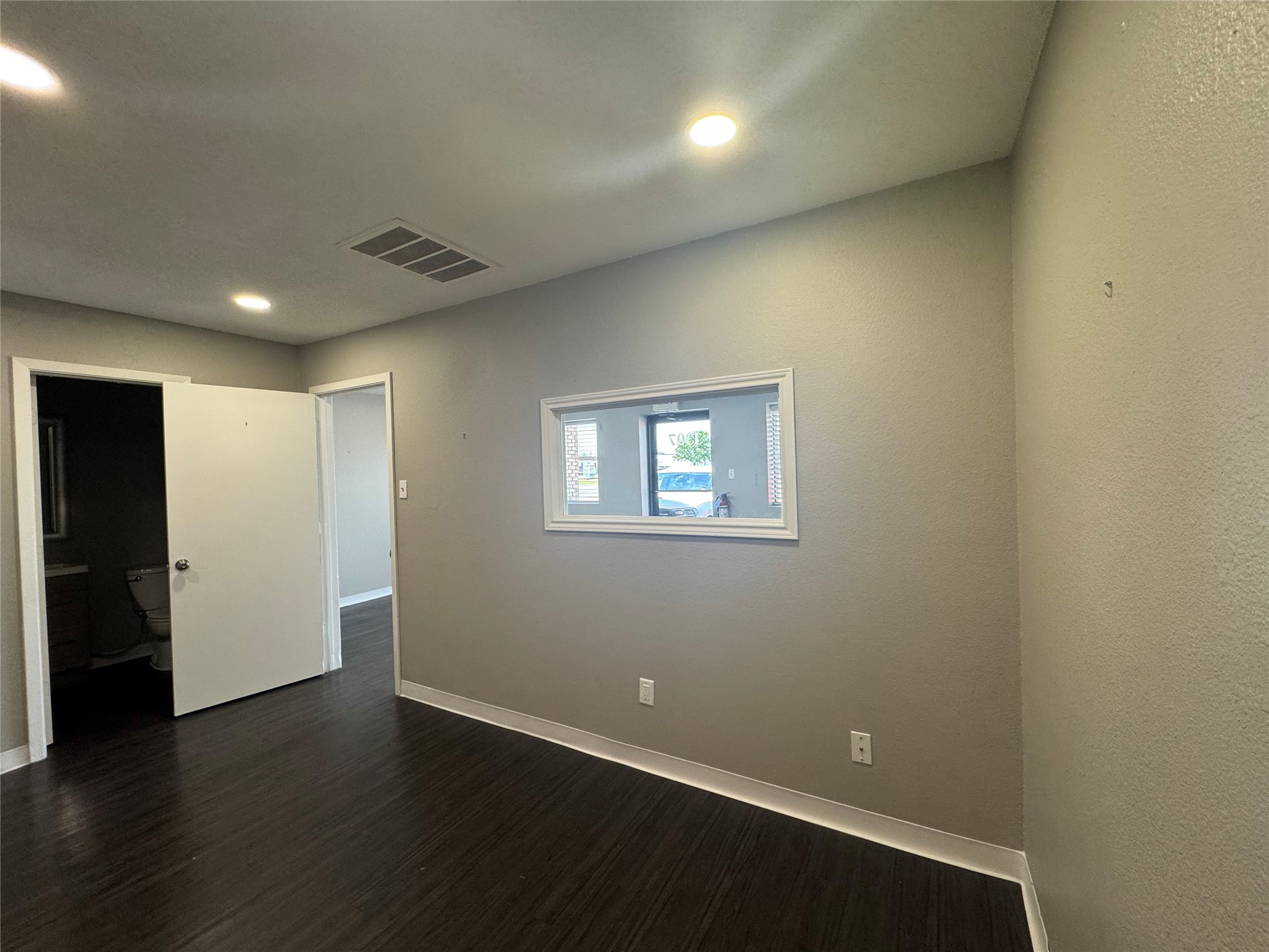 1307 W Pearl Street Granbury TX 76048