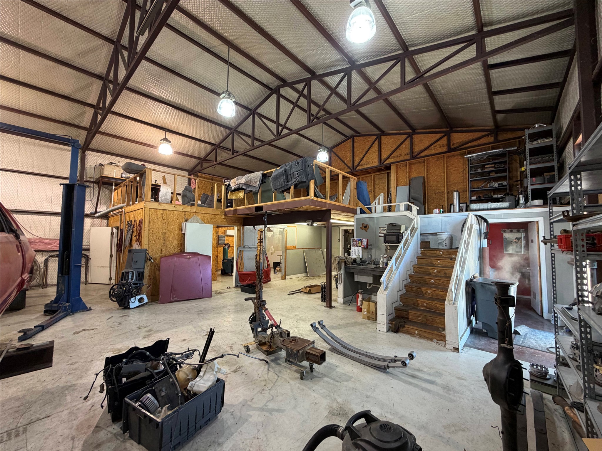 203 N Hampton Road Crowley TX 76036