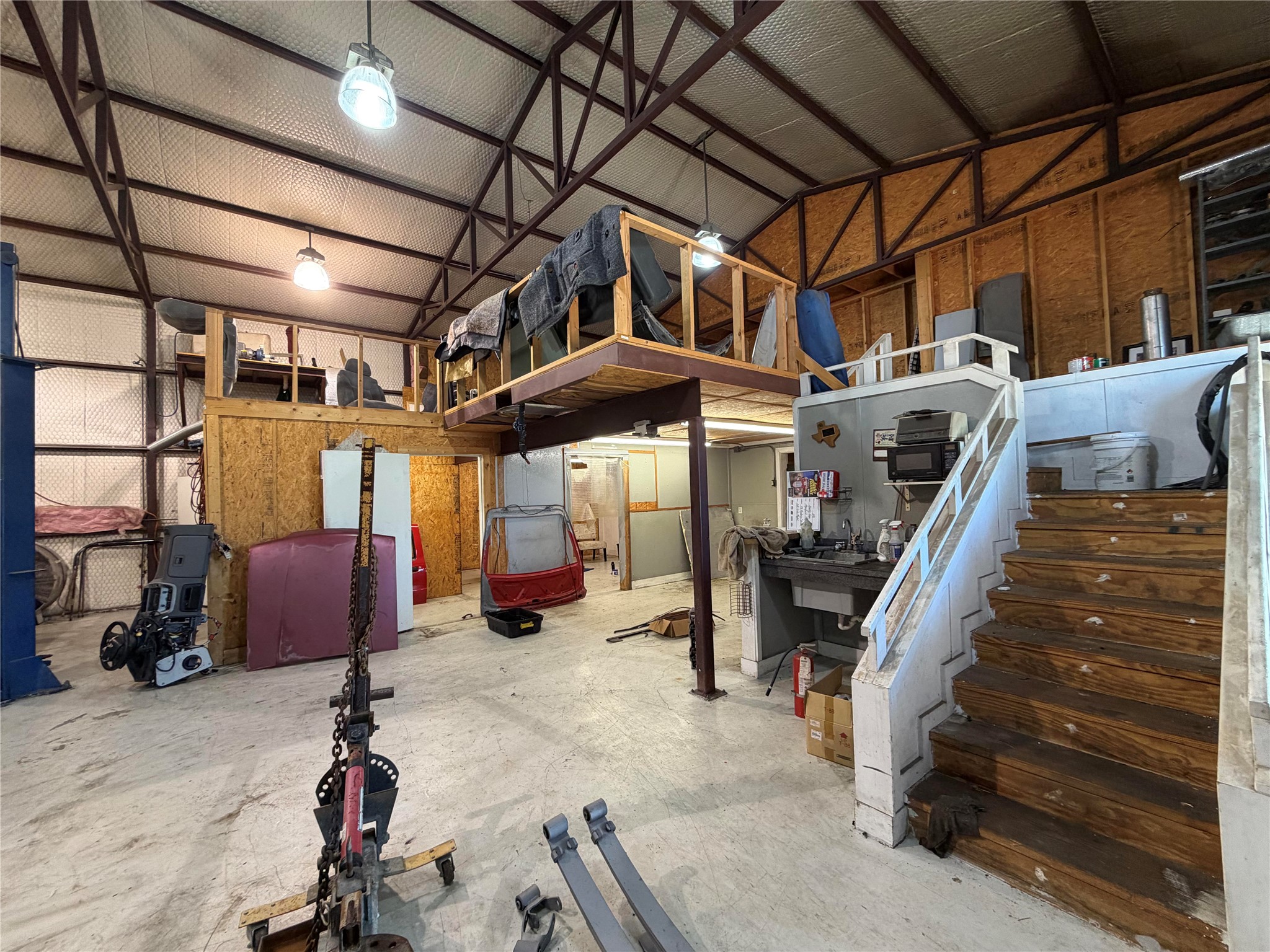 203 N Hampton Road Crowley TX 76036