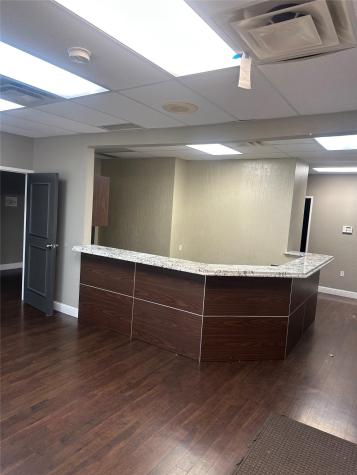 1303 N Travis Street Sherman TX 75092