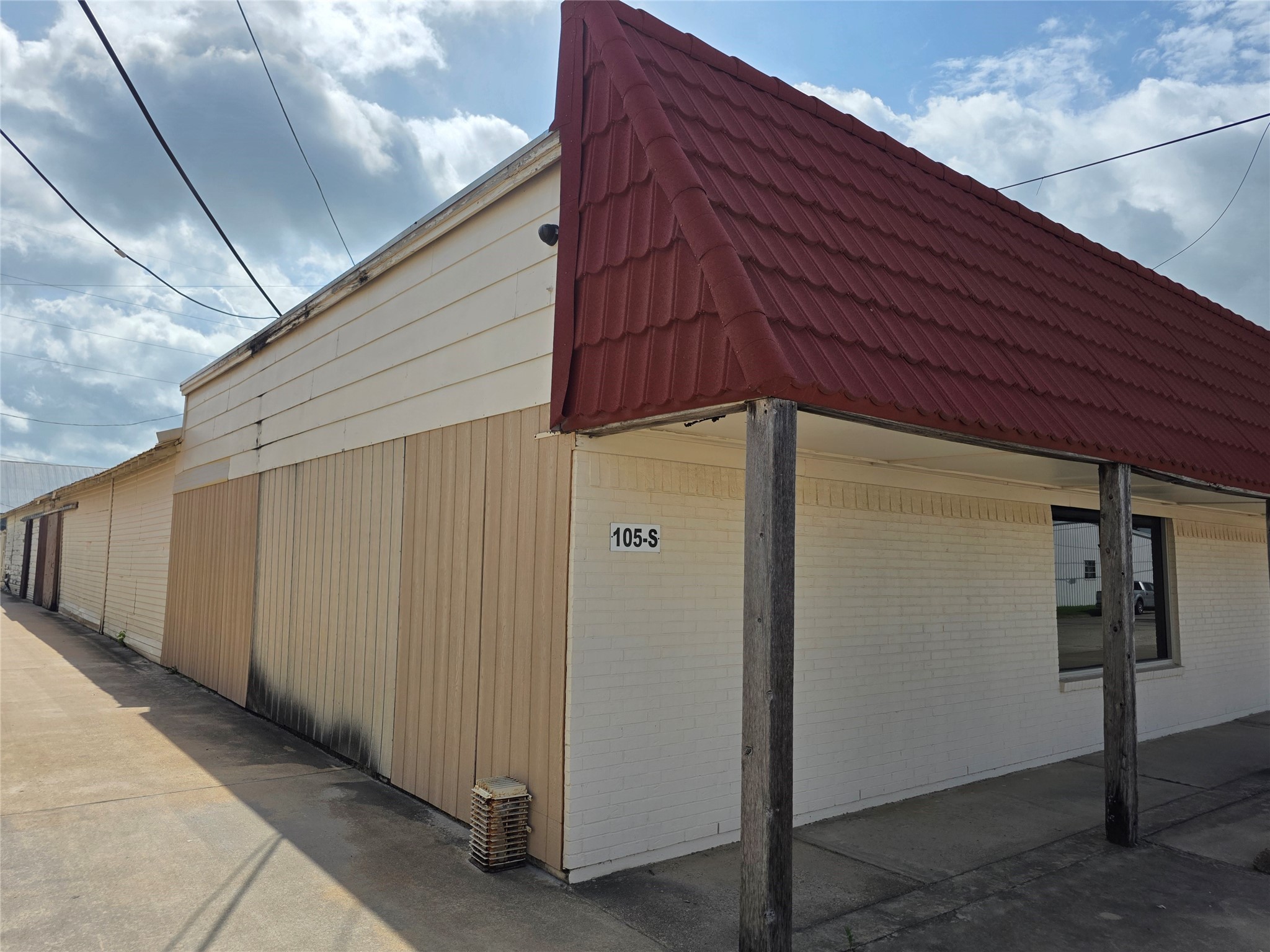 105 S Wilhite Street Cleburne TX 76031