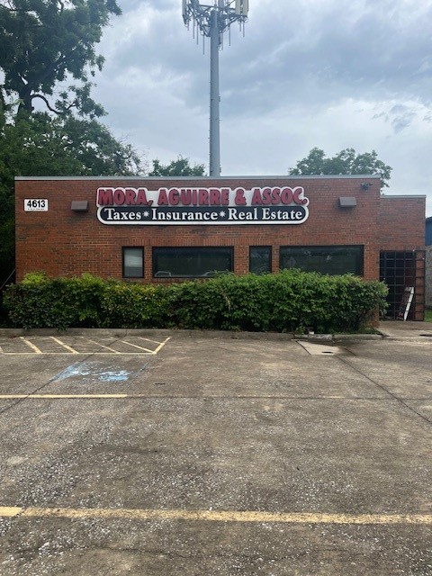 4613 E R L Thornton Freeway Dallas TX 75223