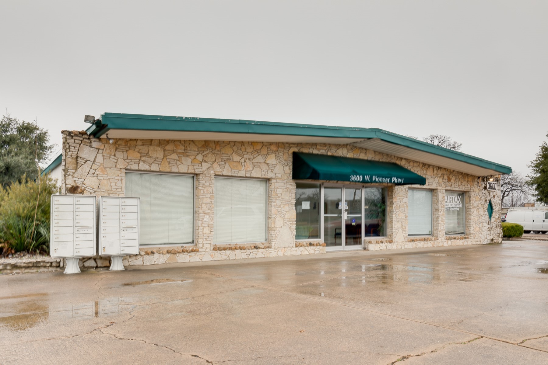 3600 W Pioneer Parkway Pantego TX 76013