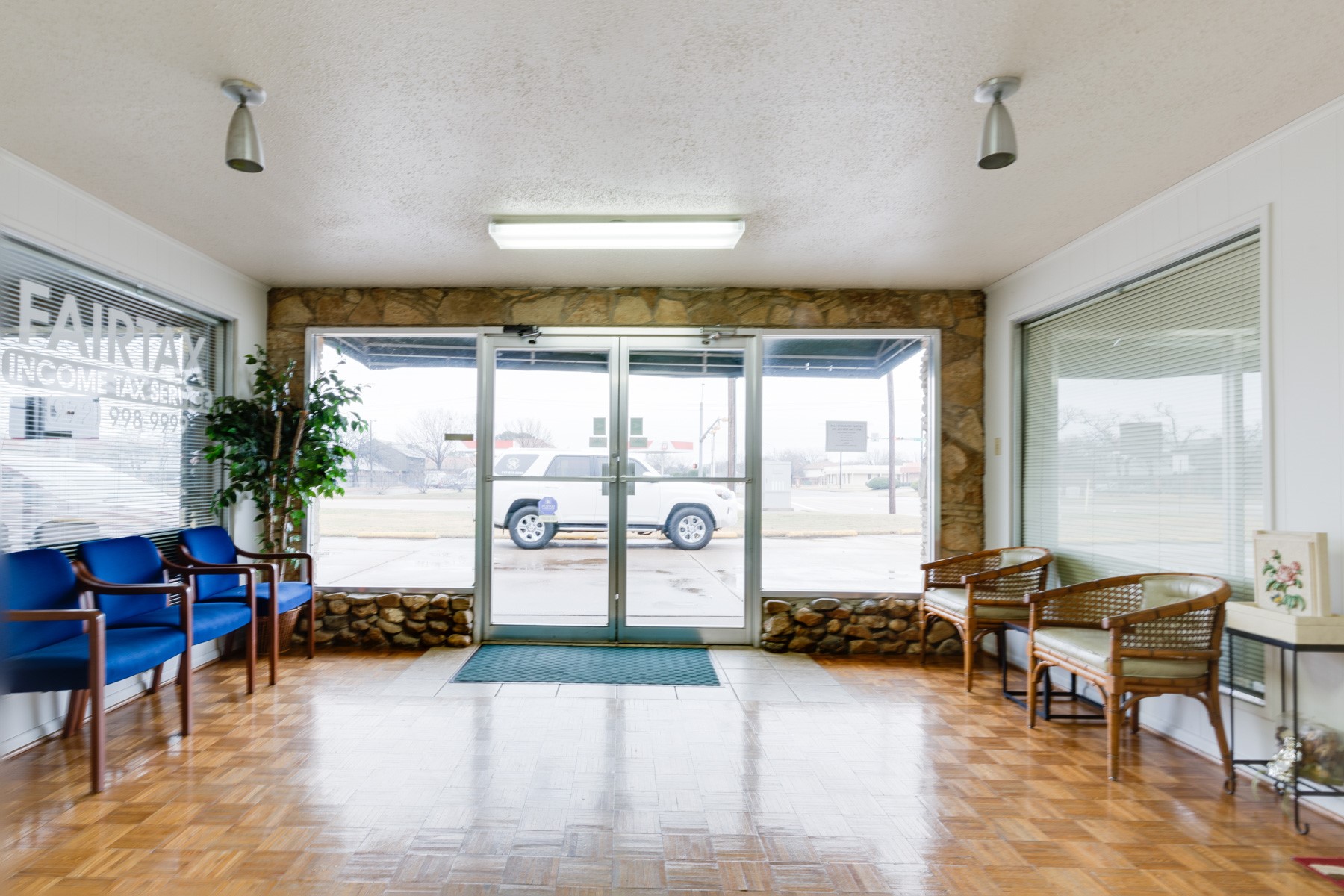 3600 W Pioneer Parkway Pantego TX 76013