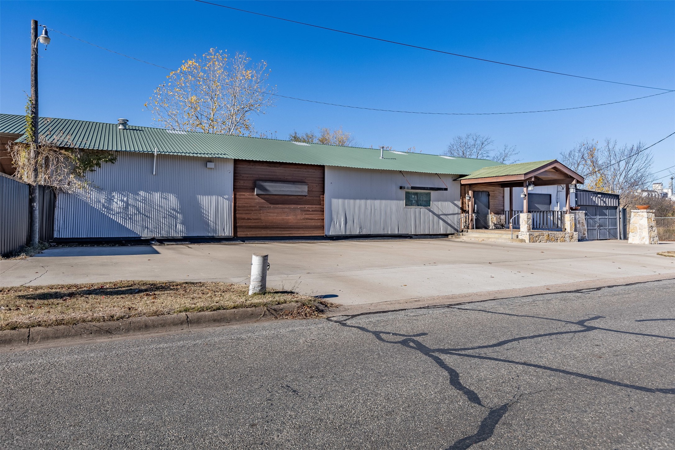 1024 S First Street Sherman TX 75090