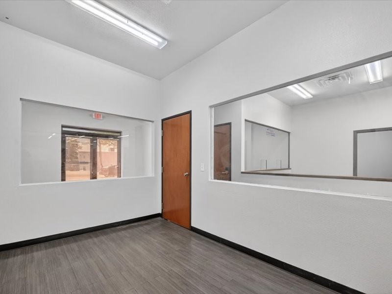 3413 Herring Avenue Irving TX 75061