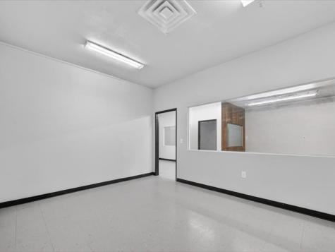 3413 Herring Avenue Irving TX 75061