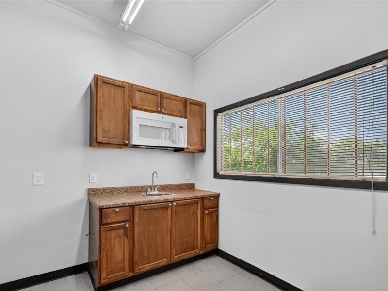 3413 Herring Avenue Irving TX 75061