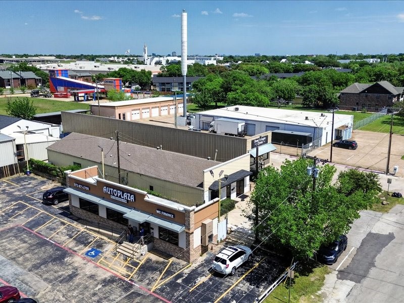 3413 Herring Avenue Irving TX 75061