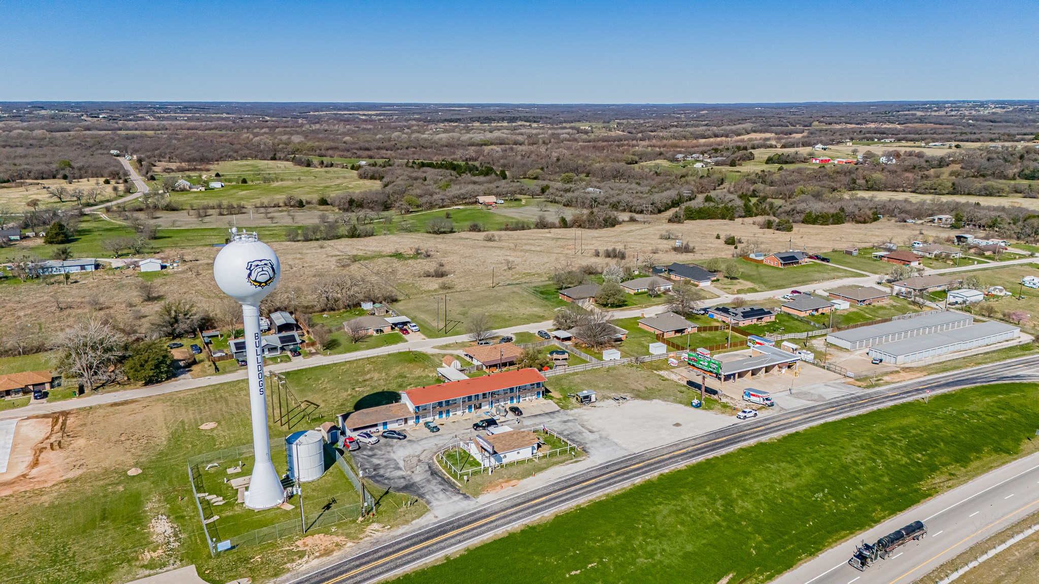 1157 W Bypass 287 Alvord TX 76255