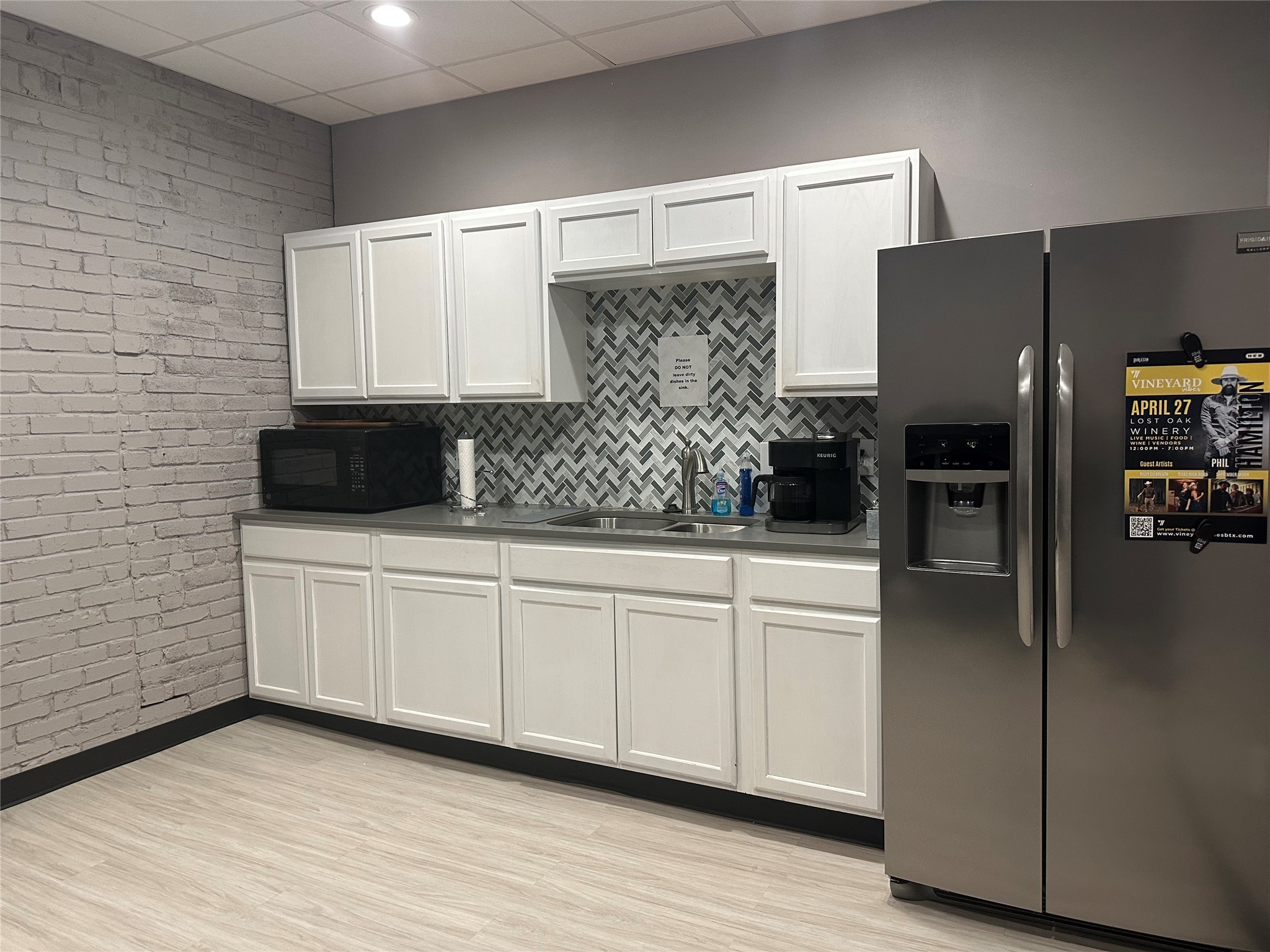 120 S Main Street Burleson TX 76028