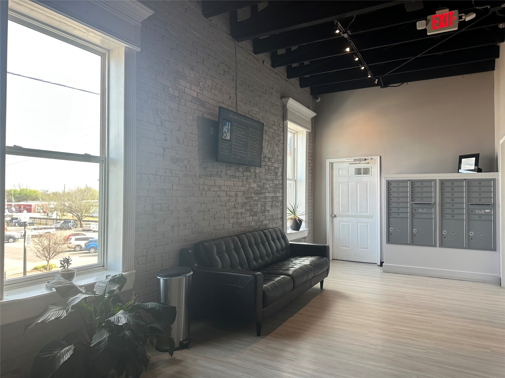 120 S Main Street Burleson TX 76028