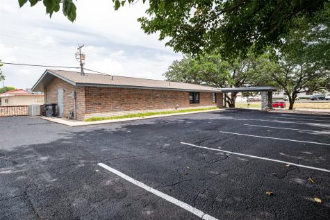 1512 Crestridge Drive Cleburne TX 76033