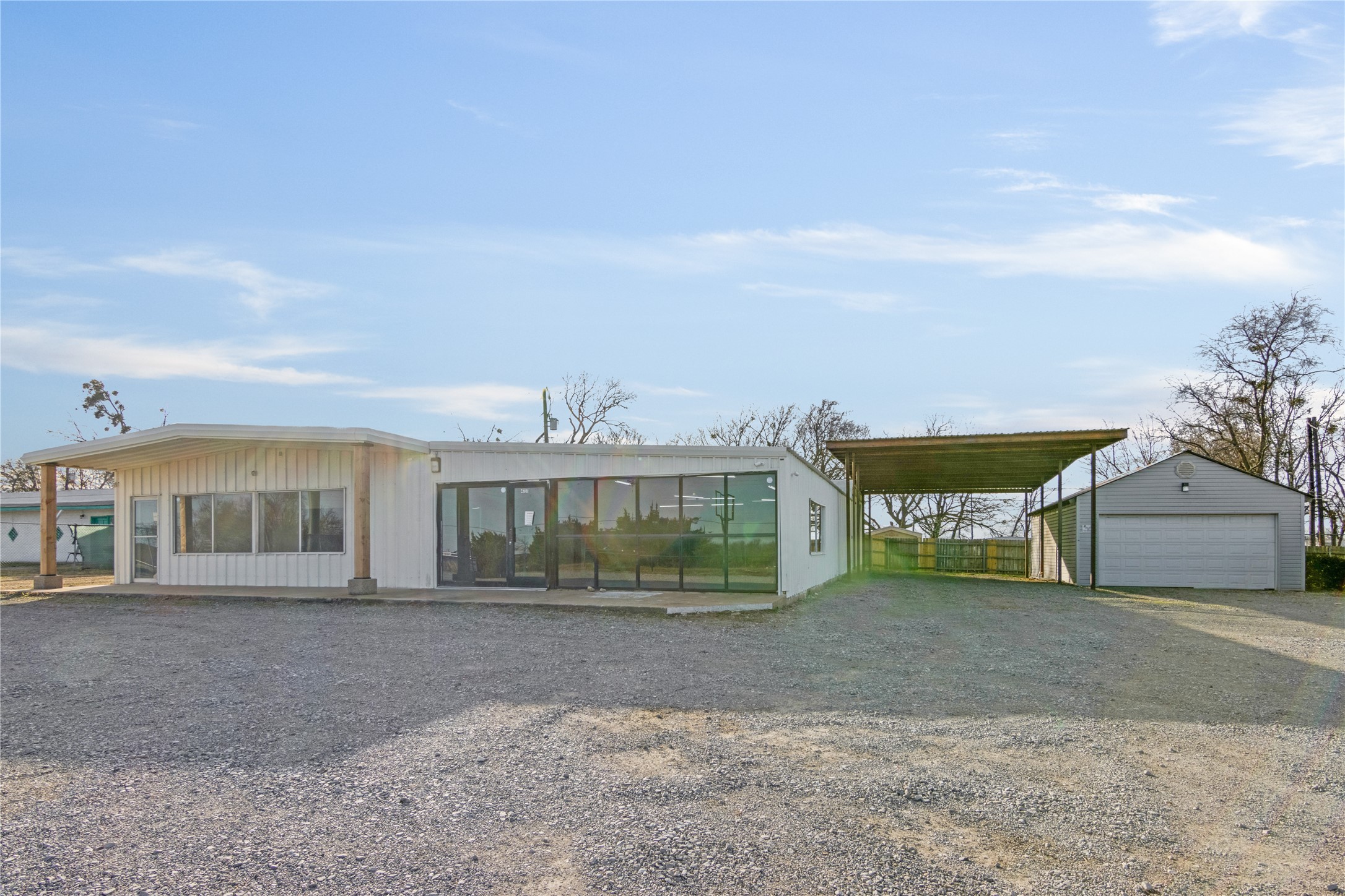 4737 N State Highway 91 Denison TX 75020