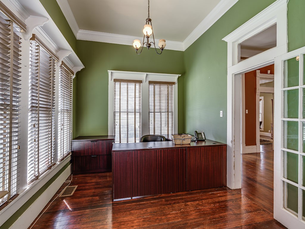 617 W Main Street Midlothian TX 76065