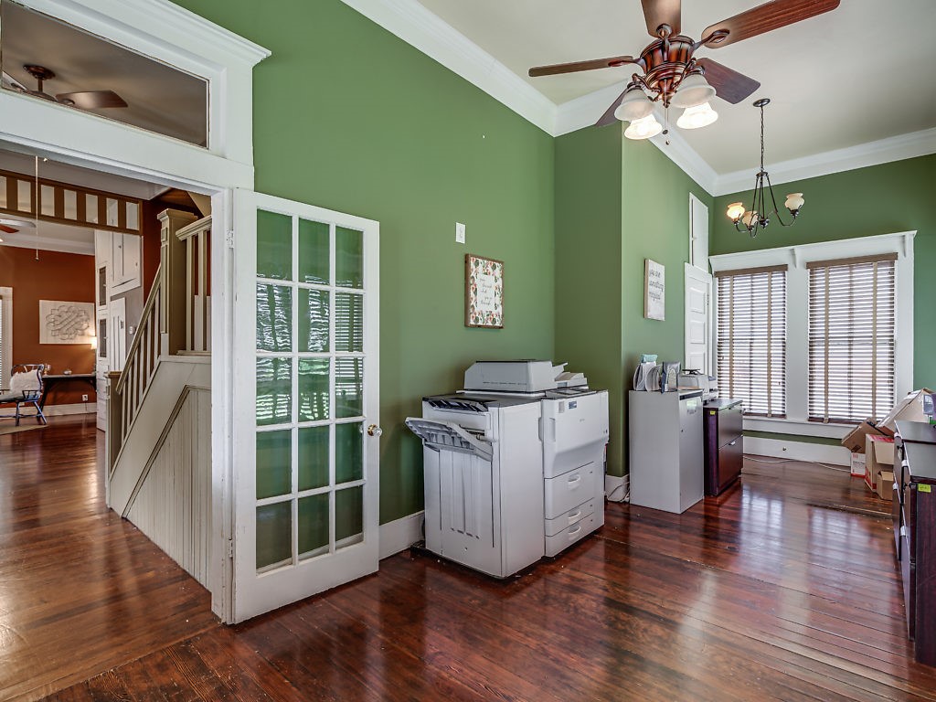 617 W Main Street Midlothian TX 76065