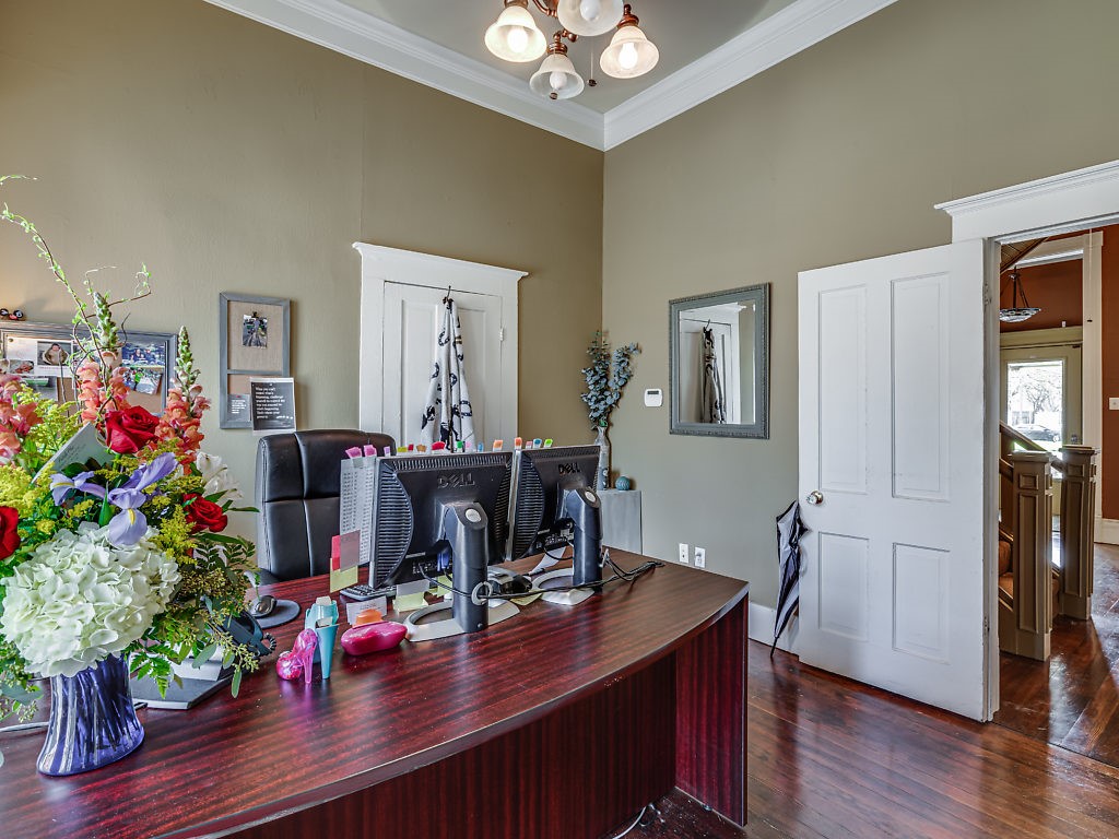 617 W Main Street Midlothian TX 76065