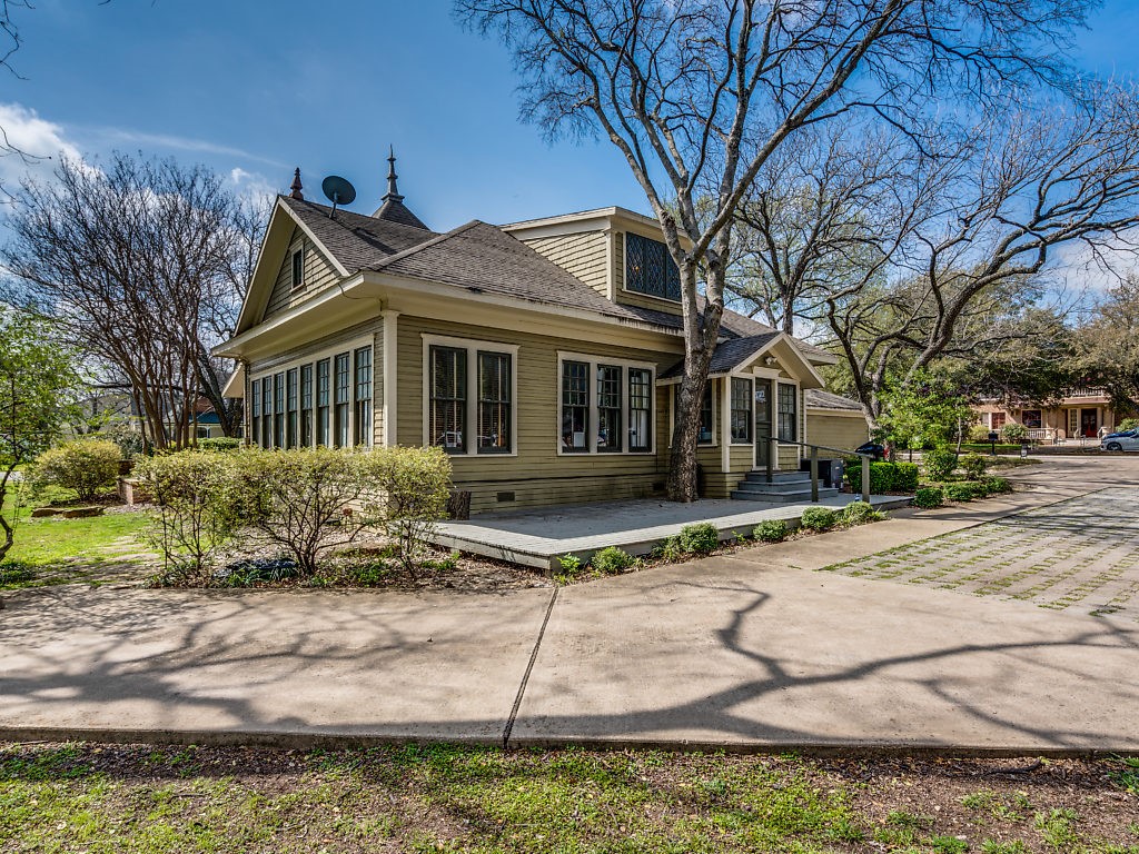 617 W Main Street Midlothian TX 76065