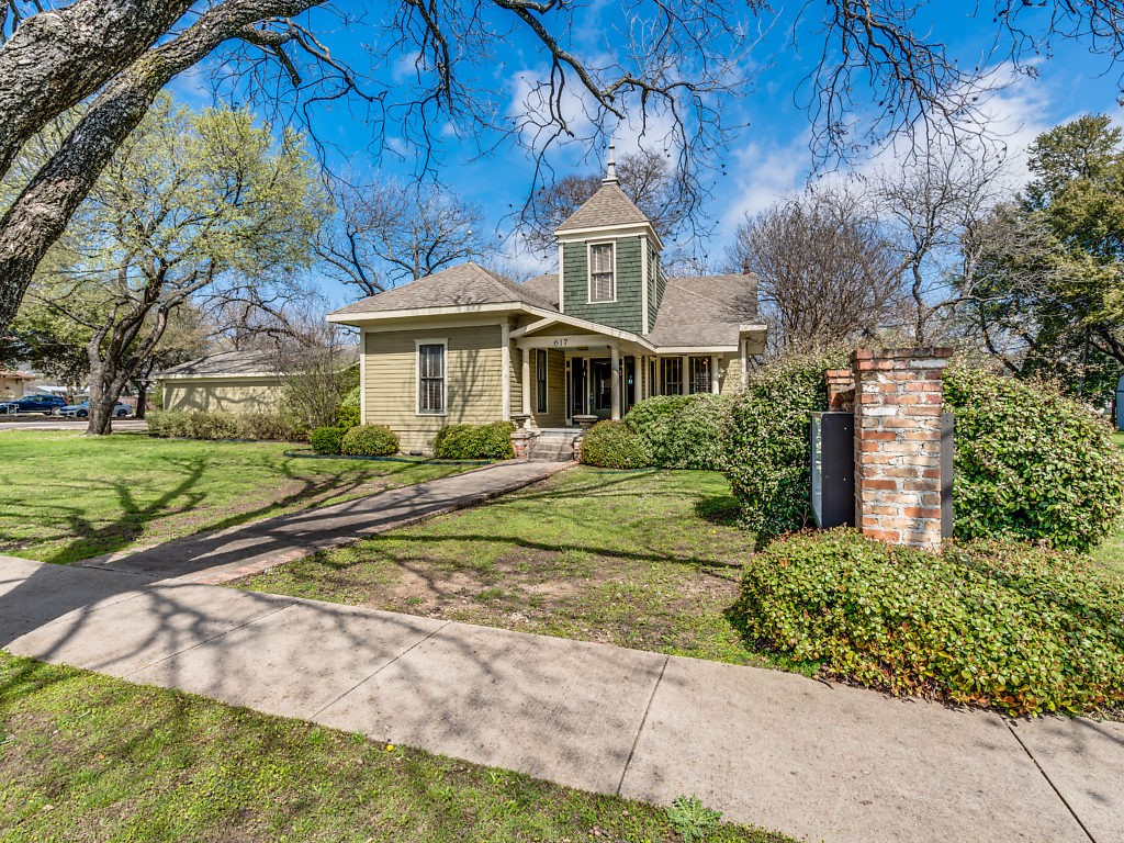 617 W Main Street Midlothian TX 76065