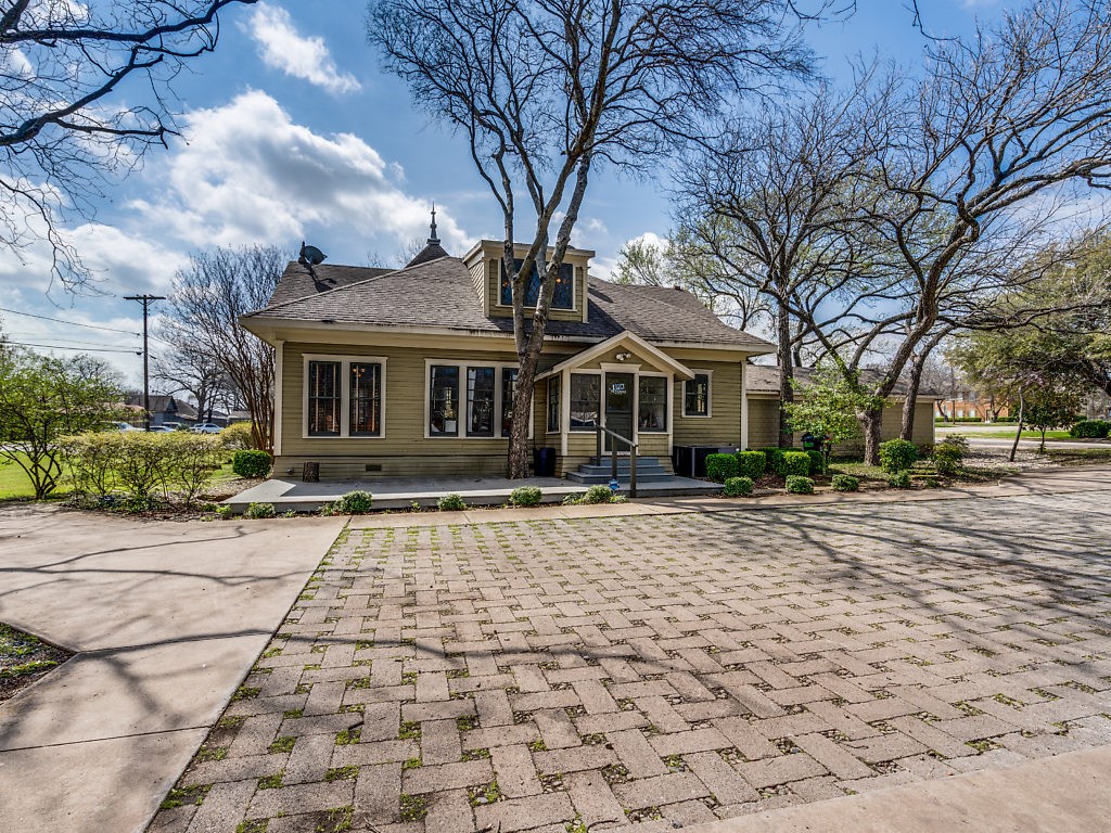 617 W Main Street Midlothian TX 76065