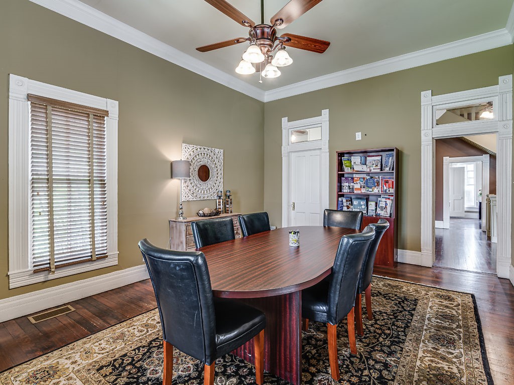 617 W Main Street Midlothian TX 76065