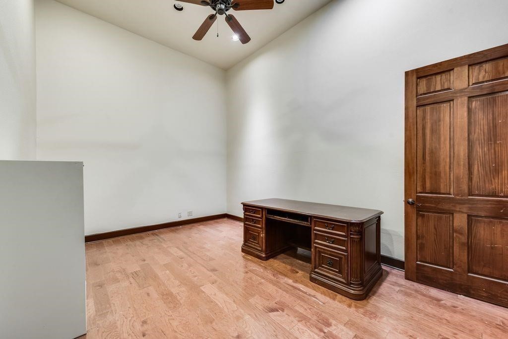 112 E Main Street Waxahachie TX 75165