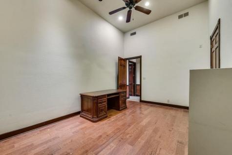 112 E Main Street Waxahachie TX 75165