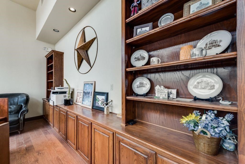 112 E Main Street Waxahachie TX 75165