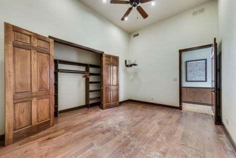 112 E Main Street Waxahachie TX 75165