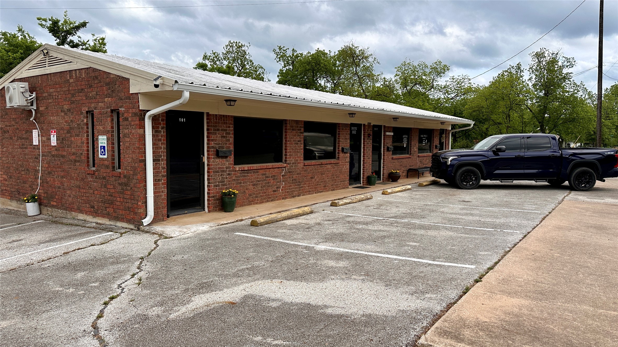 1200 S Mirick Avenue Denison TX 75020