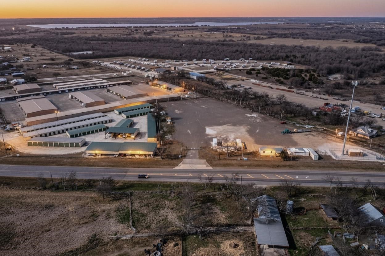 3228 S Highway 174 Cleburne TX 76033