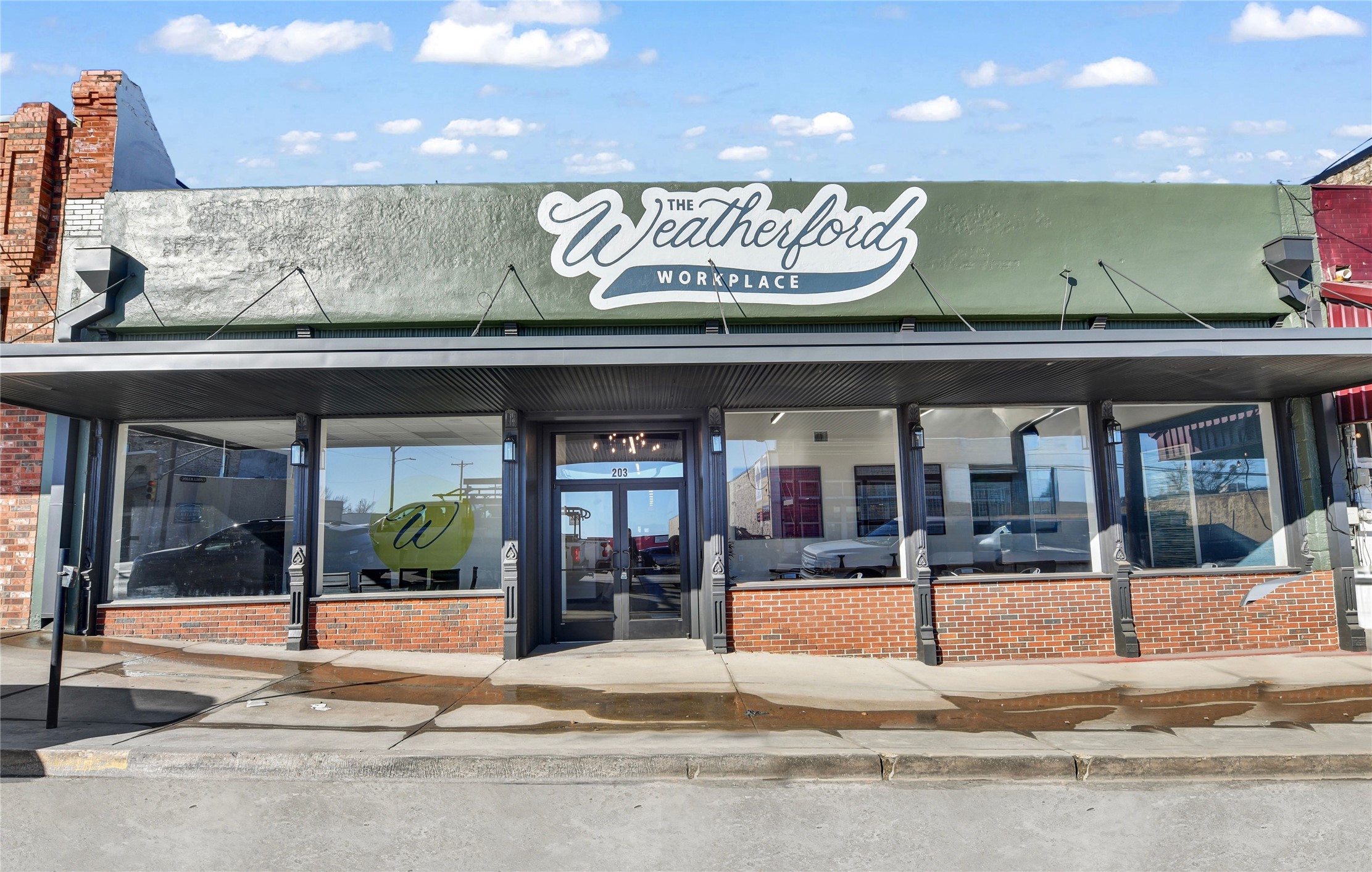 203 N Main Street Weatherford TX 76086