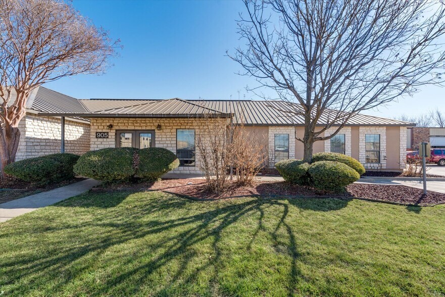 905 Heather Drive Euless TX 76040